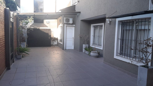 Casa En Venta En Ramos Mejía