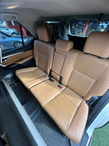 Toyota Fortuner Vx.r Limited V6