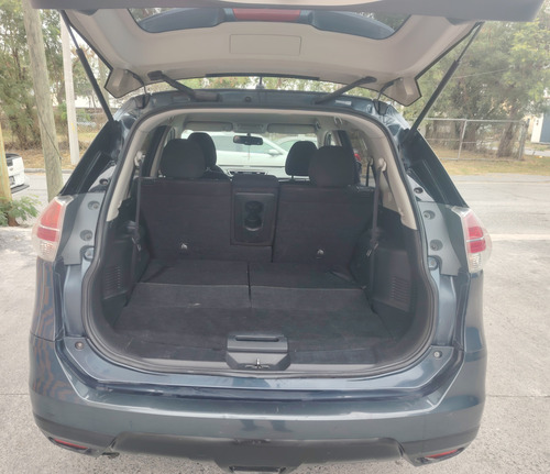 Nissan X-Trail 2.5 Advance 3 Row At