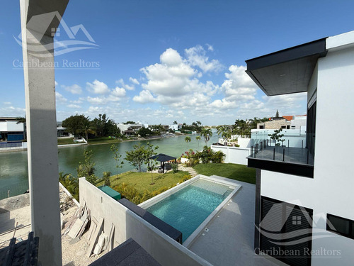 Casa En Venta En Lagos Del Sol Cancun
