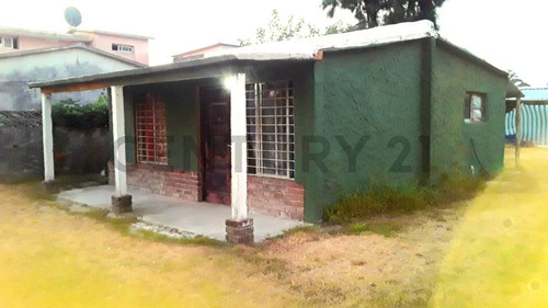 2 Dormí/ Frente/terreno 300 M2 /ruta 1 K 23/ Ciudad Del Plata/ Peaje Nuevo.