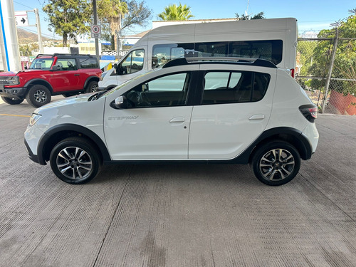 Renault Stepway 5p Intens L4/1.6 Aut