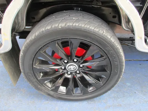 Toyota Hilux 4x2 2700cc Mt Aa - Estacas