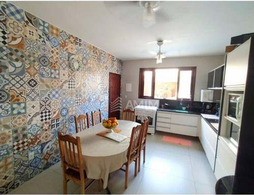 Imagem 10 de 16 de Casa Com 5 Dormitórios À Venda, 300 M² Por R$ 800.000,00 - Serra Grande - Niterói/rj - Ca0762