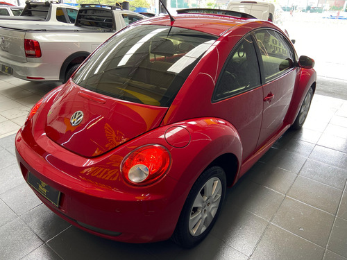 Volkswagen New Beetle 2.0 3p Automática
