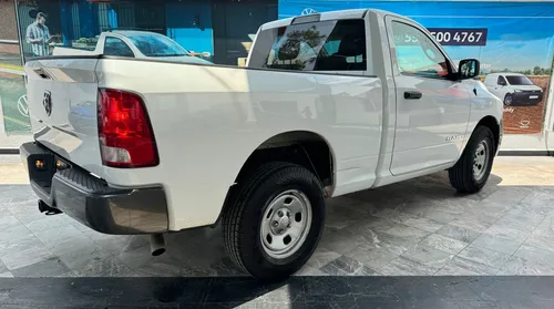 RAM Ram 1500 3.3 V6 XL Cab Regular 4x2 AT