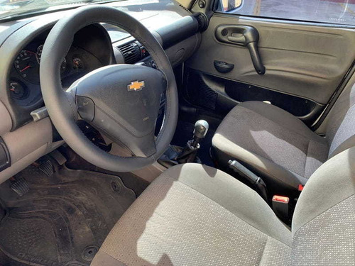 Imagem 8 de 10 de Chevrolet Classic Ls 1.0 Vhc Flexpower 4p 2014