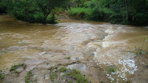 Agua Viva Todo El Año, Con Excelente Acceso