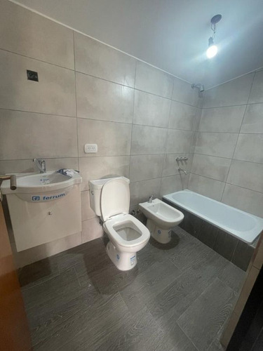 Imagen 11 de 11 de Departamento En Venta De 2 Ambientes En Lomas De Zamora