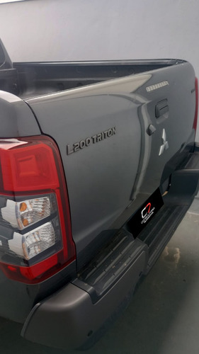 Mitsubishi L200 2.4 Triton Outdoor Gls Cab. Dupla 4X4 Aut. 4P