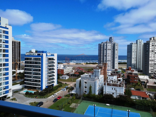 Alquiler De Apartamento En Punta Del Este, Zona De Playa Brava