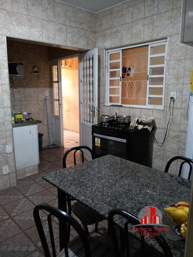 Casa À Venda No Bairro Granjas Santa Terezinha - Taubaté/sp - 850