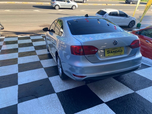 Imagem 4 de 10 de Volkswagen Jetta 2.0
