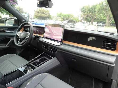 Volkswagen Tiguan 1.4 Tsi R-Line Dsg7