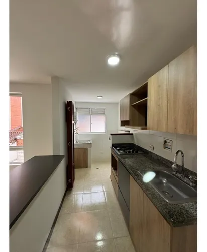 Apartamento Para La Venta En Laureles