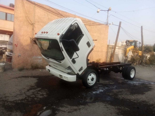 Isuzu Elf 600