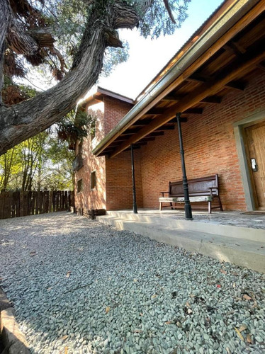 Imagen 10 de 13 de Hermosa Casa En Villa Udaondo - General Aguirre 454