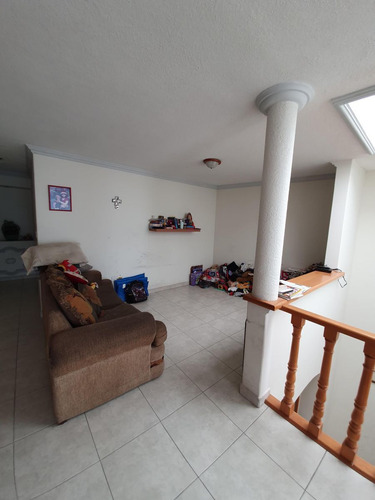 En Venta Casa En Centro Sur, Claustros Del Sur, Gran Ubicación, Oportunidad !