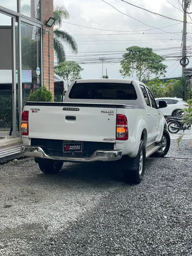 Toyota Hilux 2.7 Imv 4x4