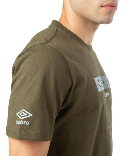 Polera Umbro Triangle Logo Hombre Verde