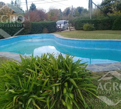 Venta Casa 3 Amb Con Piscina En Barrio Parque Sakura, Exaltacion De La Cruz Limite Con Pilar.