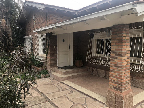 Imagen 5 de 30 de Casa Chalet En Venta - Ituzaingo Residencial - 5 Ambientes - Permuta