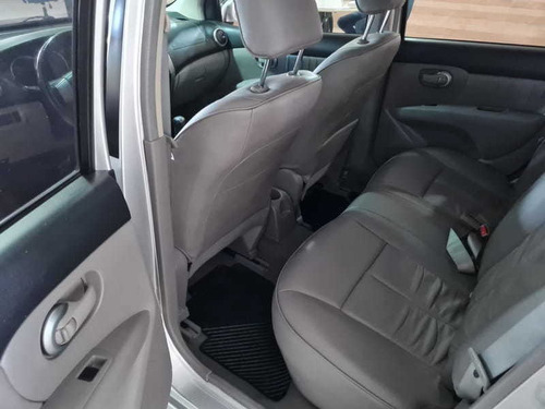 Nissan Livina Sl 1.6 16v