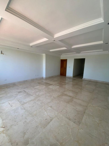 2429- Penthouse En El Real, Sto. Dgo.