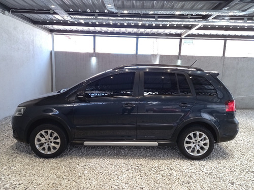 Imagen 8 de 11 de Volkswagen Suran Cross 1.6 Highline 101cv