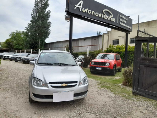 Imagen 3 de 11 de Chevrolet Classic 1.4 4 Ptas Aa Año 2014