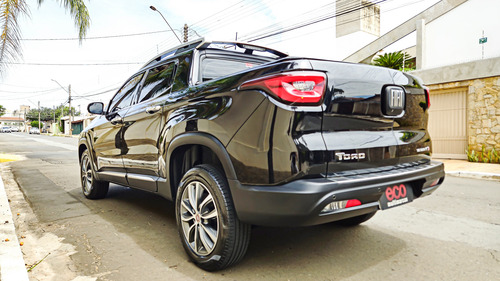 Fiat Toro 2.0 Volcano 4x4 Aut. 4p
