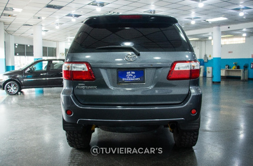 Imagen 7 de 7 de Toyota Fortuner 2010 4x4
