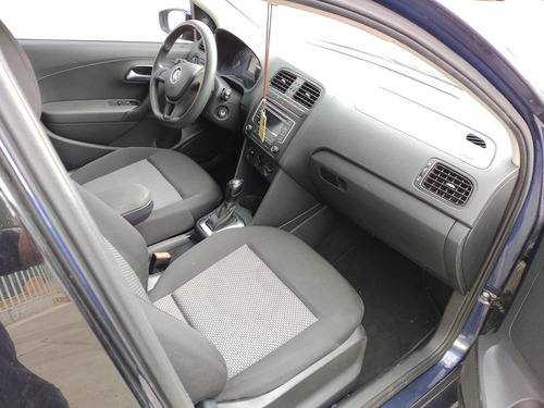 Imagen 6 de 10 de Volkswagen Vento 2016 1.6 Confortline At