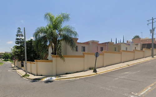 Casa En Venta En Paseos De Santiago, En Coyula, Jalisco -avf07