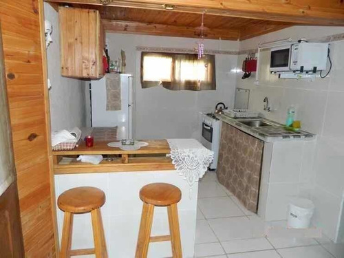 Casa Tipo Cabaña Para 5 Personas. Muy Confortable Y Tranqui