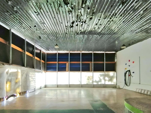 Bodega O Local Comercial En Renta Céntrica Con Dos Frentes En Prol. Corregidora Sur, Querétaro.