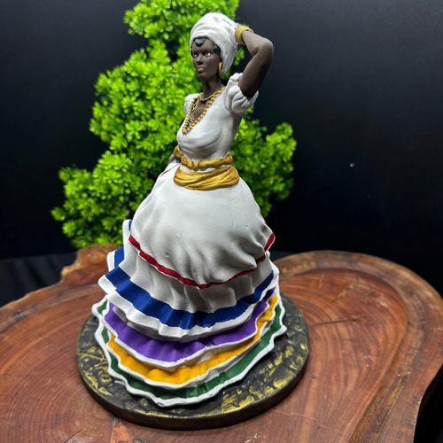 Imagen realista en color bahiano de 25 cm - Umbanda Candomblé Colored Color