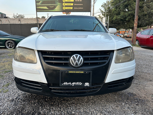 Volkswagen Pointer 1.6 City Plus Mt