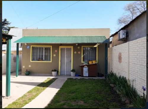 Casa En Venta - 3 Dormitorios 2 Baños - 102mts2 - Tandil