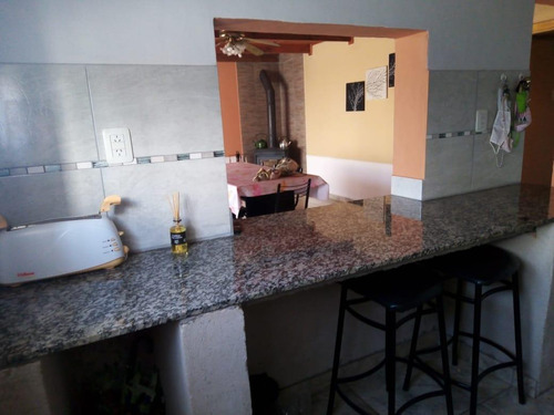 Casa En Venta - 2 Dormitorios 1 Baño - 1.120mts2 - Coronel Suárez
