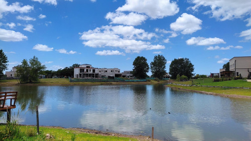 Imagen 4 de 20 de Casa En Venta A Estrenar, Laguna, Pileta, Norte, El Cantón