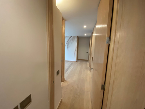 Dpto, 3 Dorm.+ 3 Baños + 3 Est. Manquehue Oriente, Nuevo