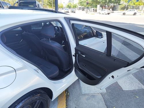 Imagen 18 de 25 de Bmw 120 2016 Sport Line At Abasto Motors