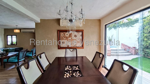 Hermosa Casa Con Excelentes Acabados, Ubicada En Una De Las Mejores, Zonas Del Trigal Norte, Cocina Equipada, Aires Acondicionados Y De Doble Nivel, Jardín Interno Con Jacuzzi, Balcón En La Habitación