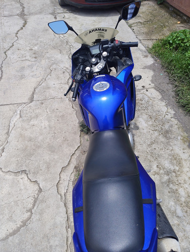 R15 V1 Año 2011 Color Azul
