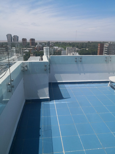 Imagen 2 de 12 de Espectacular Duplex Piso Alto Con Vista Al Rio Y Ciudad! Con Cochera Fija Y Hermosa Terraza Propia