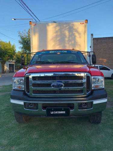 Imagen 3 de 16 de Ford 4000 Con Caja Térmica.