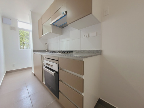 1483 - Marcelo Fourcade N°4867, Depto 202-e, Valle Volcanes