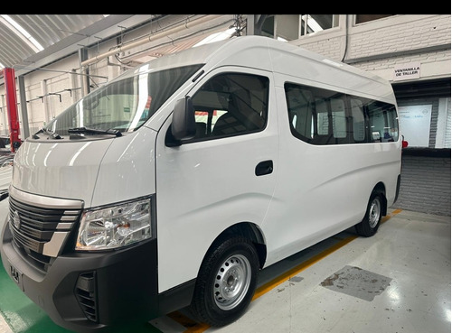 Nissan Urvan 2.5 Panel Ventanas Amplia Mt