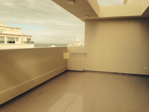 Imagen 2 de 10 de Venta De Apartamento De 3 Dormitorios En Playa Brava Frente Al Mar